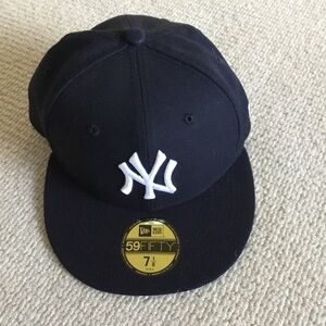 New Era Navy and White NY Yankees 59FIFTY Fitted Hat
